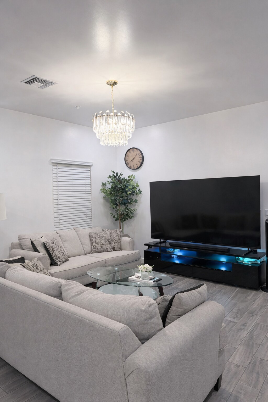 Building Photo - 8192 N 22nd Dr