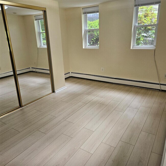 Building Photo - 50 McGregor Ln