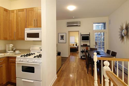Building Photo - 246 East 74th Street