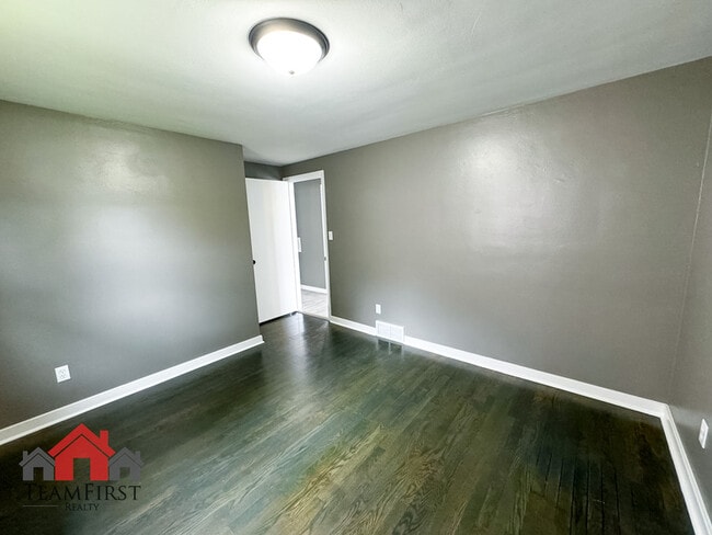 Building Photo - 1446 Pilgrim St