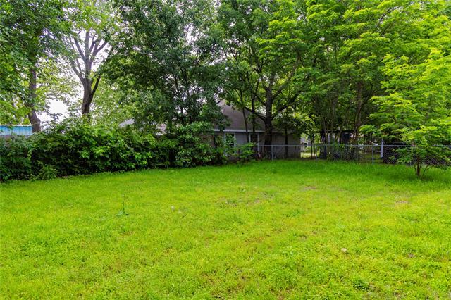 Building Photo - 209 Pecan St
