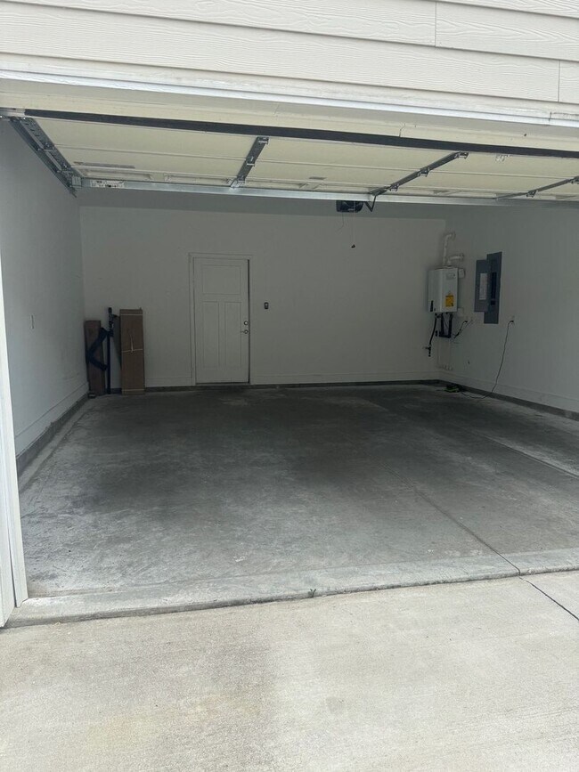 Building Photo - 311 Indigo Way