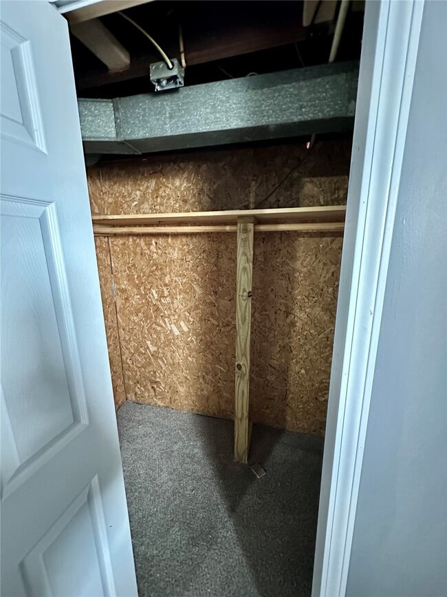 Building Photo - 7121 Lamont Dr