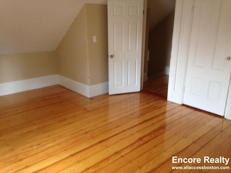 Building Photo - 23 Highgate St