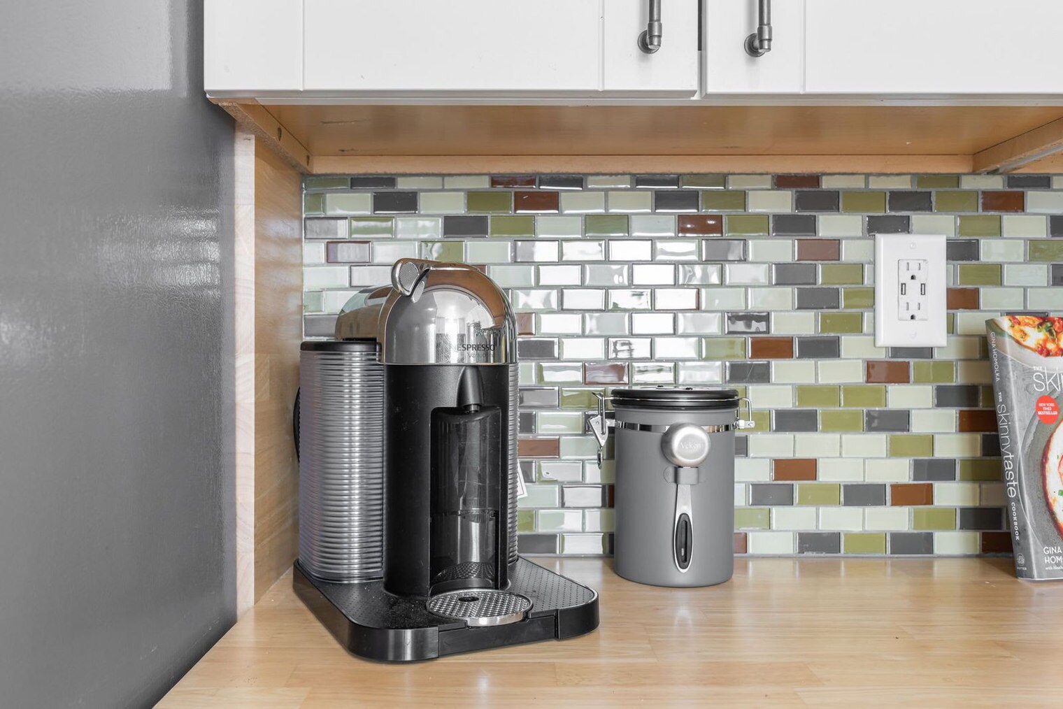 Building Photo - 4045 45th Ave SW