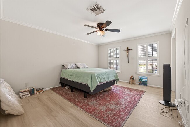 Building Photo - 15843 Foxgate Rd