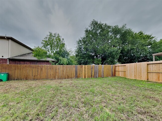 Building Photo - 11806 Skydale Dr