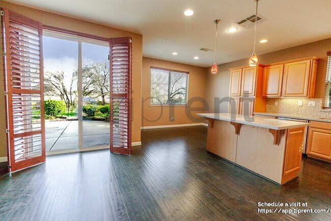 Building Photo - 681 Ringneck Ct