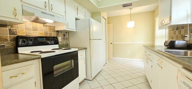 Building Photo - 6266 Blue Baneberry Ln