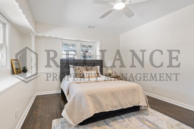 Building Photo - 1126 Farmstead St