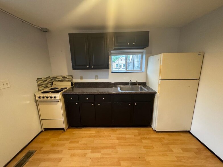 Building Photo - 5763 Telephone Road Ext