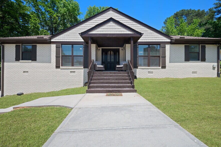 Building Photo - 2614 Peeler Rd