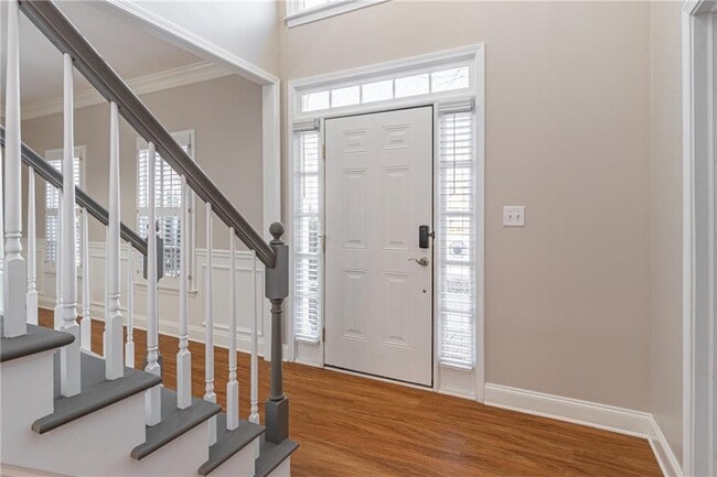 Building Photo - 3147 Crestmont Way NW