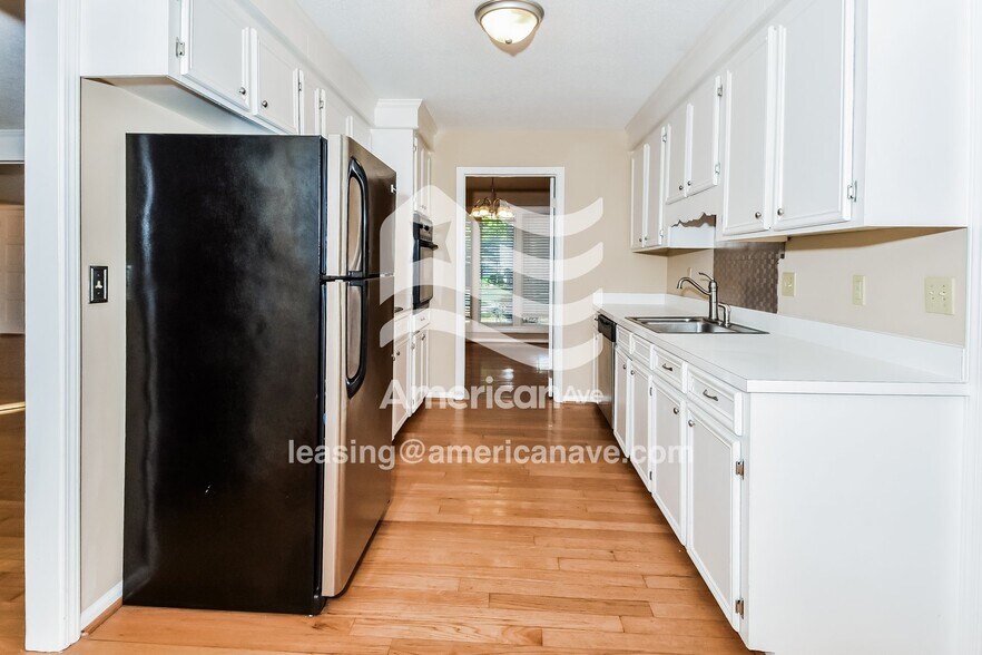 Building Photo - 106 Sonning Rd