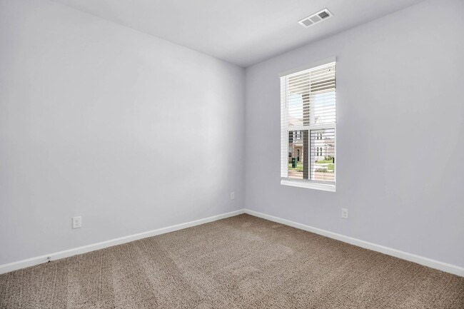 Building Photo - 719 Ashbrook Dr