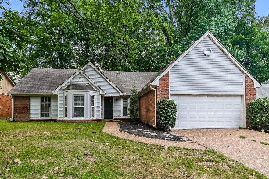 Primary Photo - 4030 Birch Glen Dr