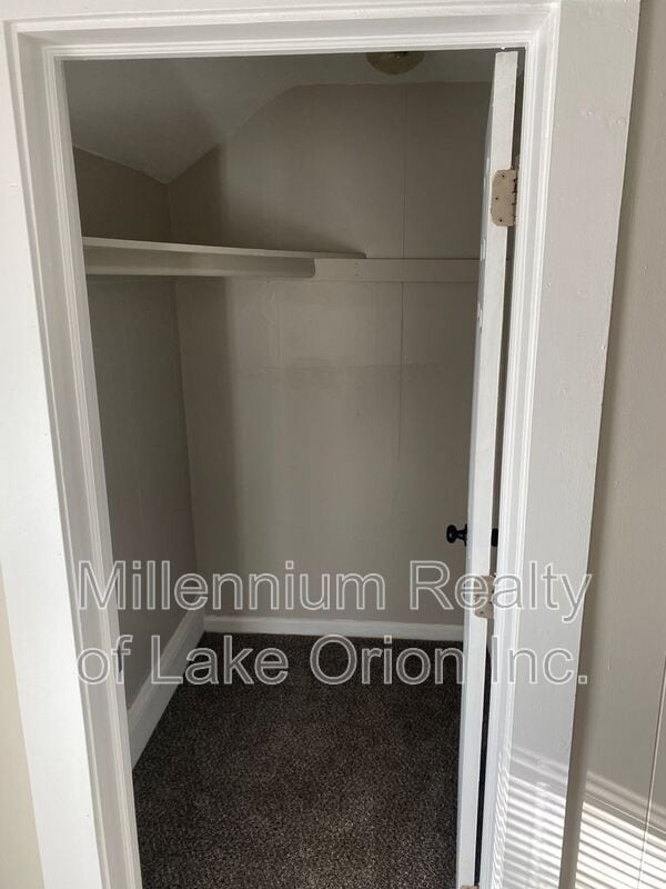 Building Photo - 67 Bentley St