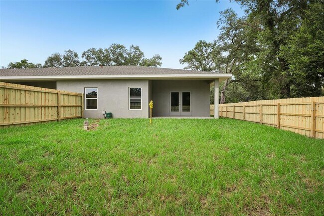 Building Photo - 10805 Juliann Rd