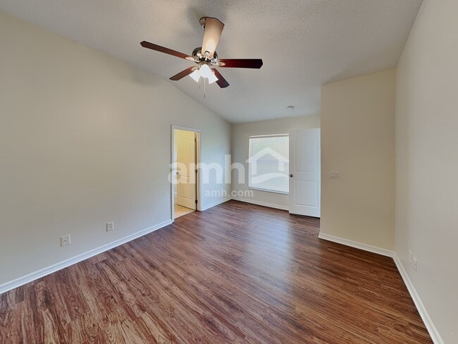 Building Photo - 1951 Southern Oak Loop