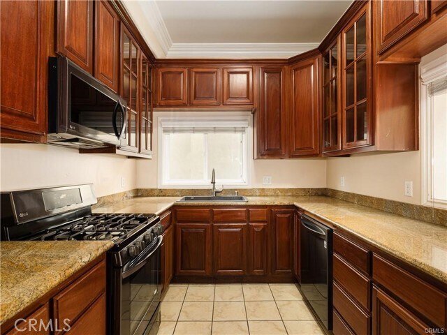 Building Photo - 14026 Lemoli Ave