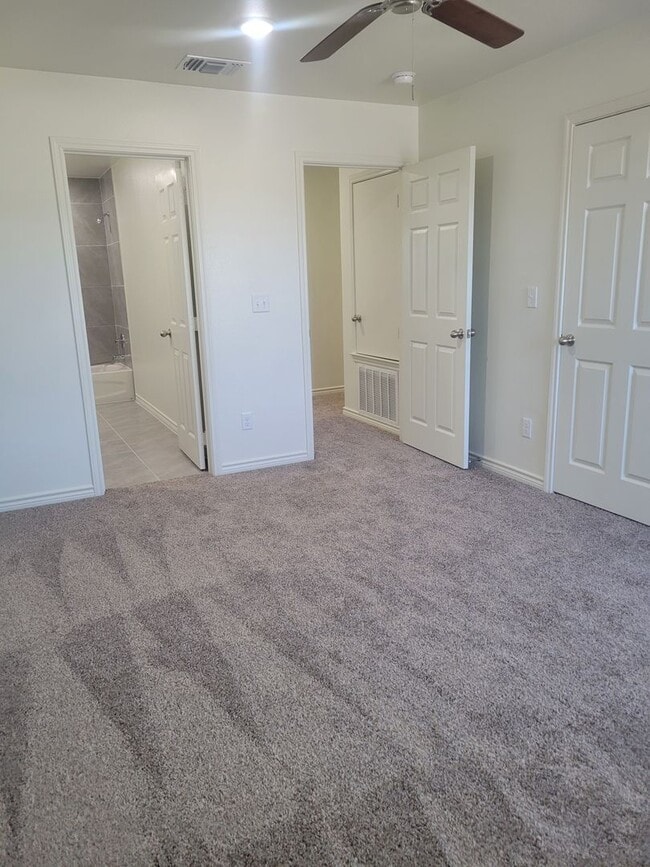 Building Photo - 2325 Zanoletti Ct