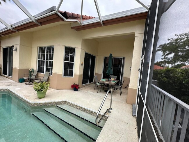 Building Photo - 77 Spyglass Way