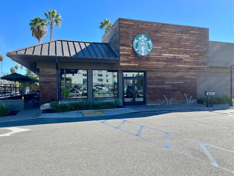 Building Photo - 20222 Valerio St