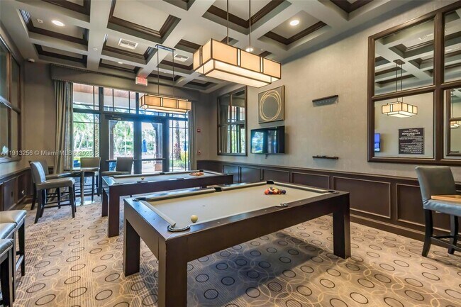 Building Photo - 9583 Town Parc Cir N