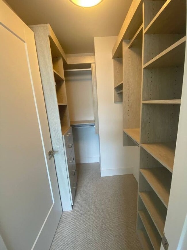 Building Photo - One of the Newest and Most Desirable Locations On the Wharf! Fully Furnished 1 Bed at the VIO! Av...