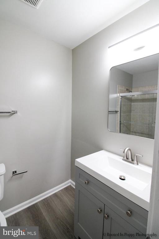 Building Photo - 20423 Meadow Pond Pl