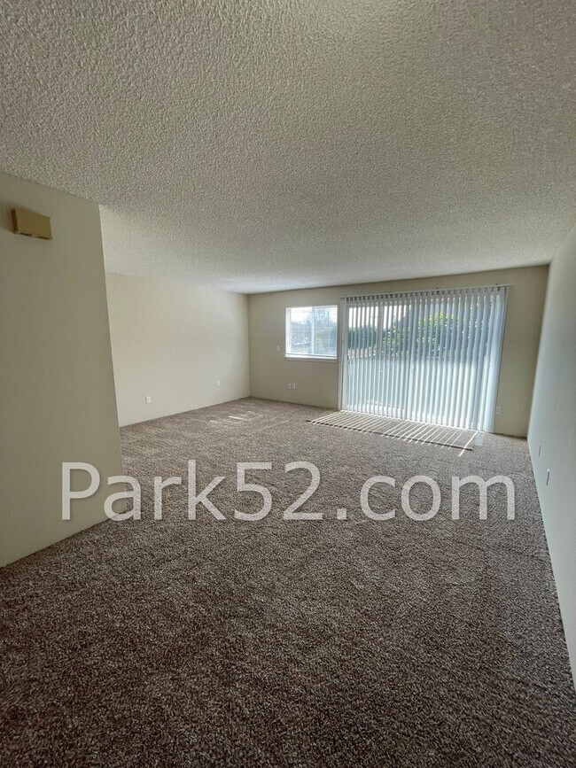Building Photo - 3602 S 15th St