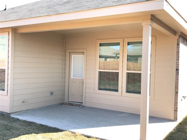 Building Photo - 216 Sunken Meadow Ct
