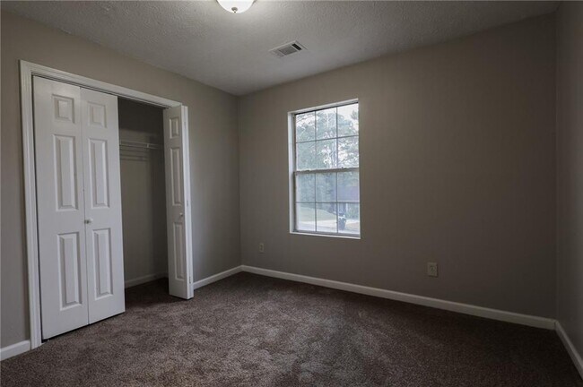 Building Photo - 782 Glenshire Ct