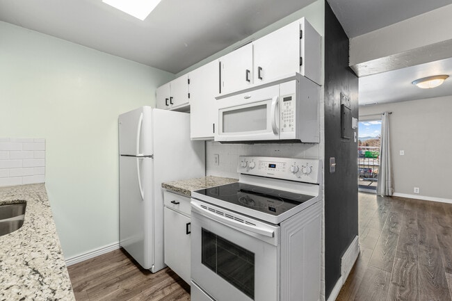 Building Photo - 6163 S 1300 E