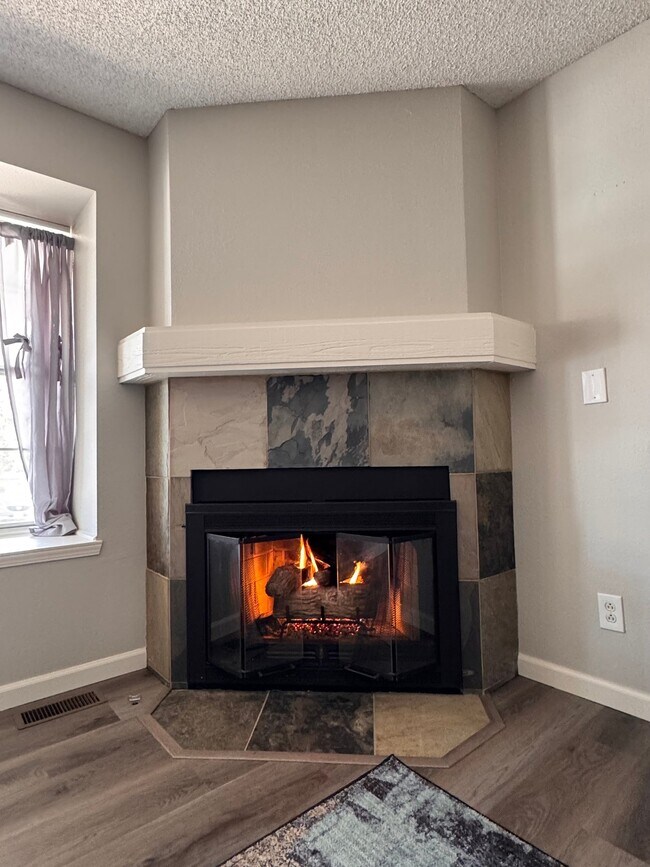 Building Photo - 4633 S Crystal Way