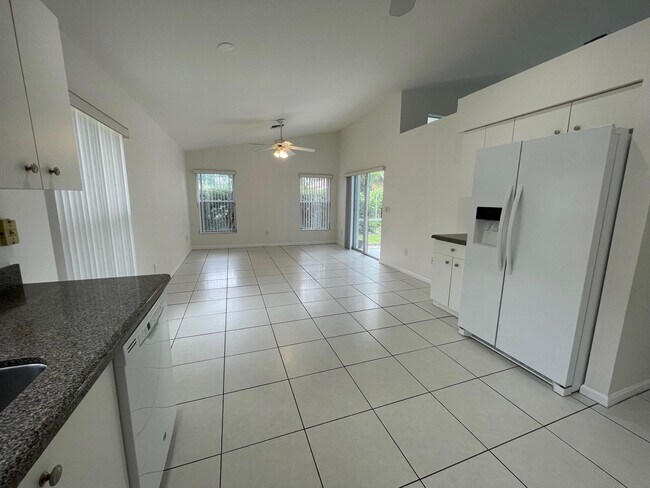 Building Photo - 22875 Barrister Dr