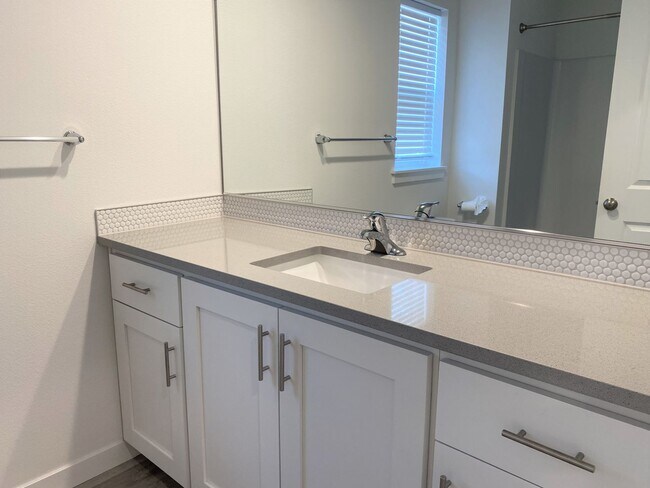 Building Photo - NEWER CONSTRUCTION! Beautiful Brand Home B...