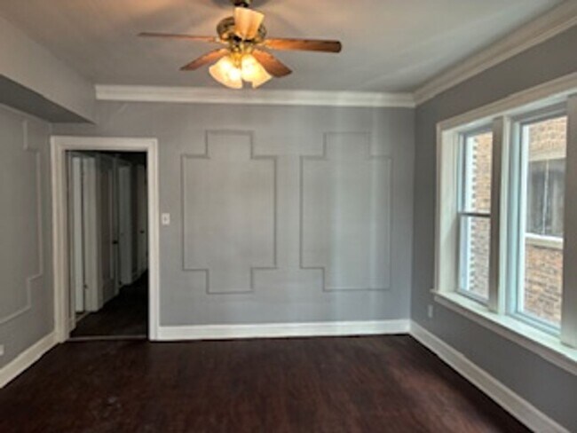 Building Photo - 10625 S Calumet Ave