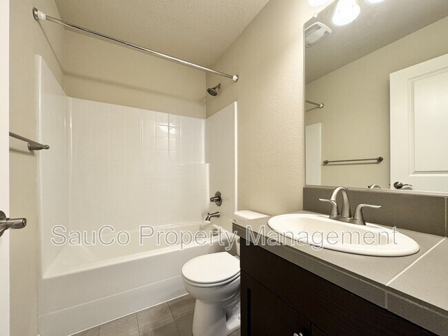 Building Photo - 15088 NW Marianna St