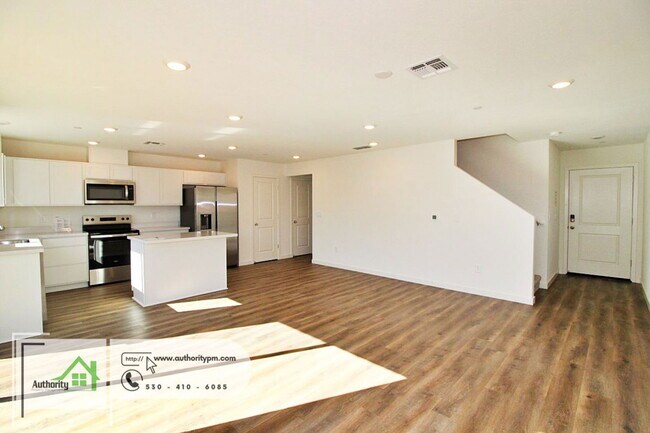 Building Photo - 845 Congaree Ln