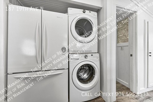 Building Photo - 187 19th Ave N