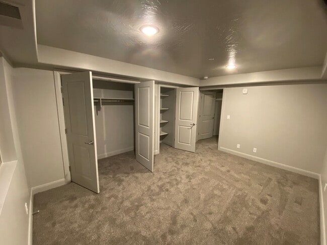 Building Photo - Great 2 Bed 1 Bath in Hurricane!!