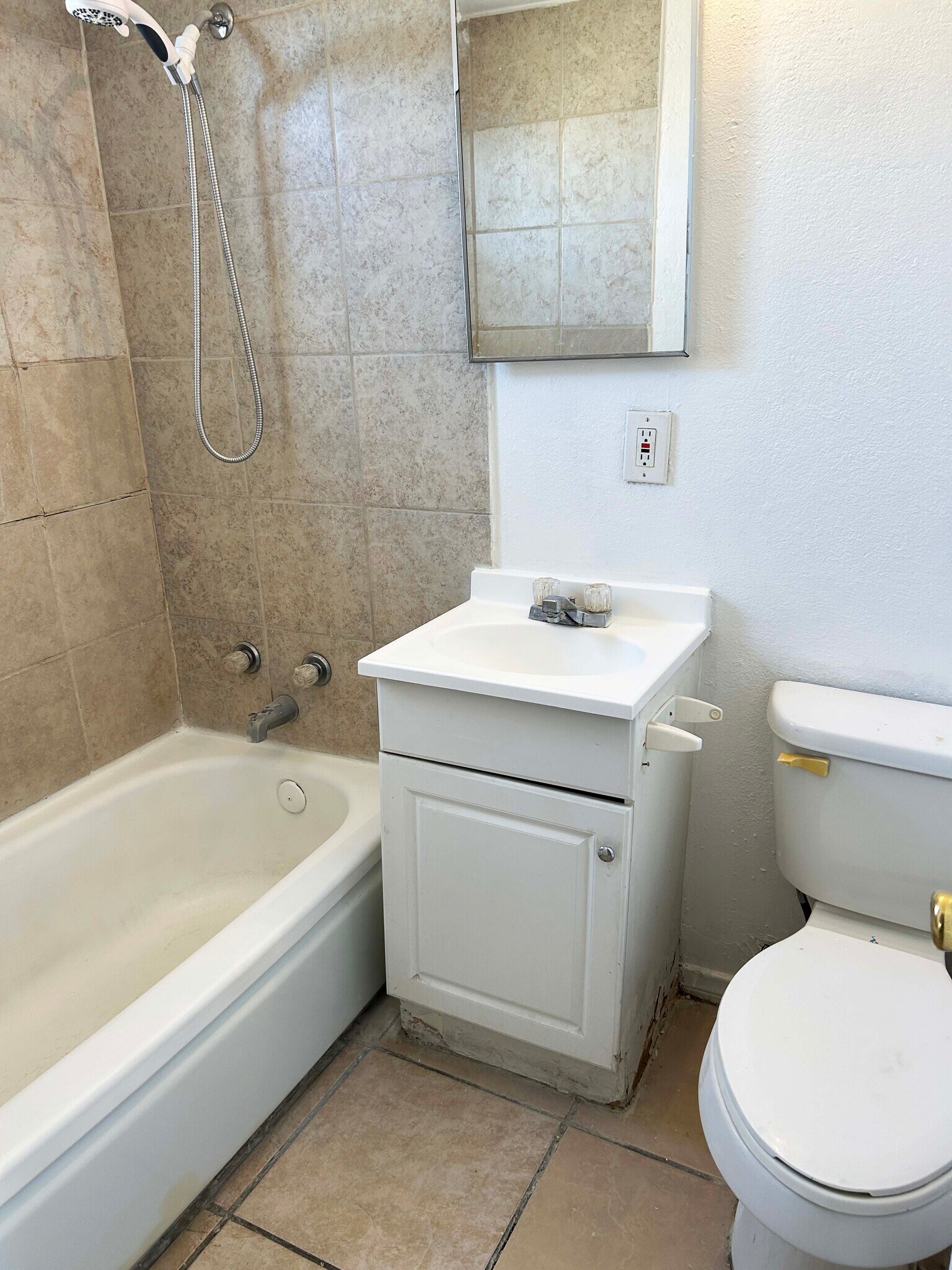 Building Photo - 1118 Laurel Ave