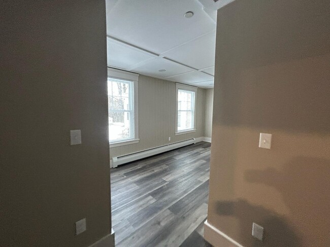 Building Photo - 365 Summer St