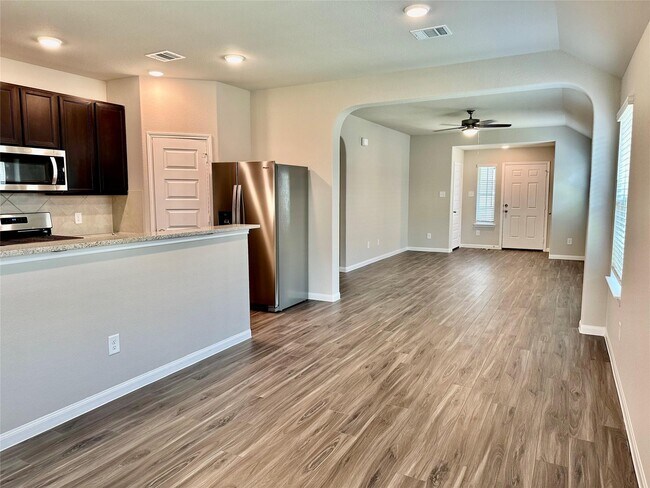Building Photo - 2362 Tavo Trails Dr