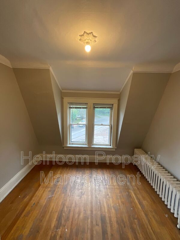 Building Photo - 601 Woodland Ave