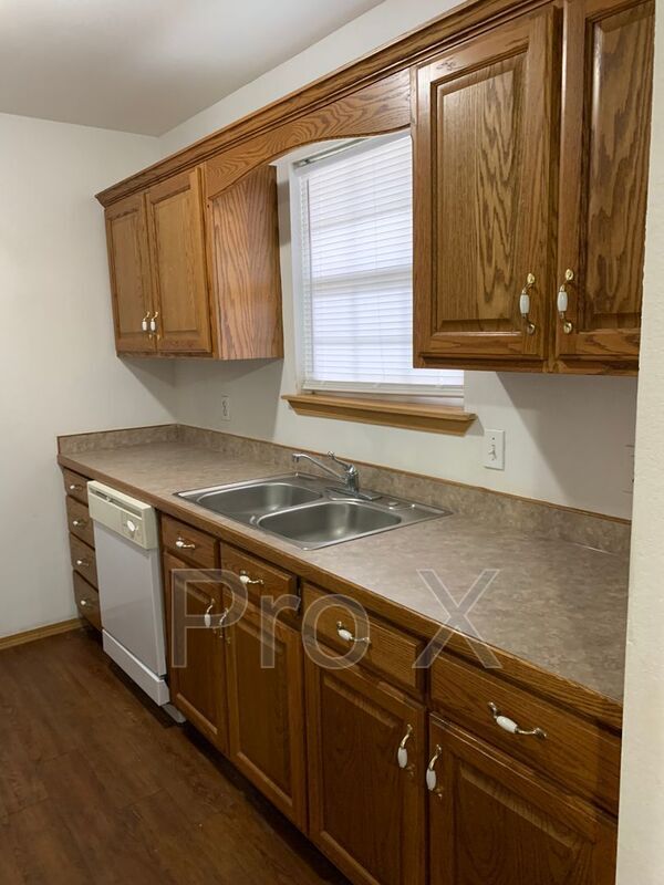 Building Photo - 4569 E Zora St