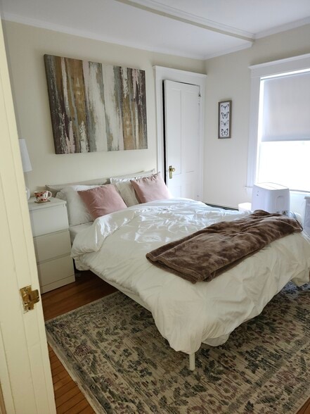 Building Photo - 15 Bemis Rd