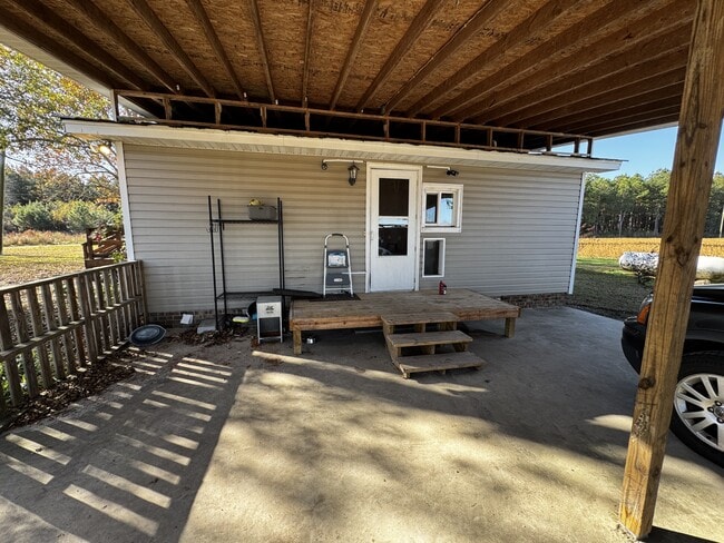 Building Photo - 2728 W Barr Rd