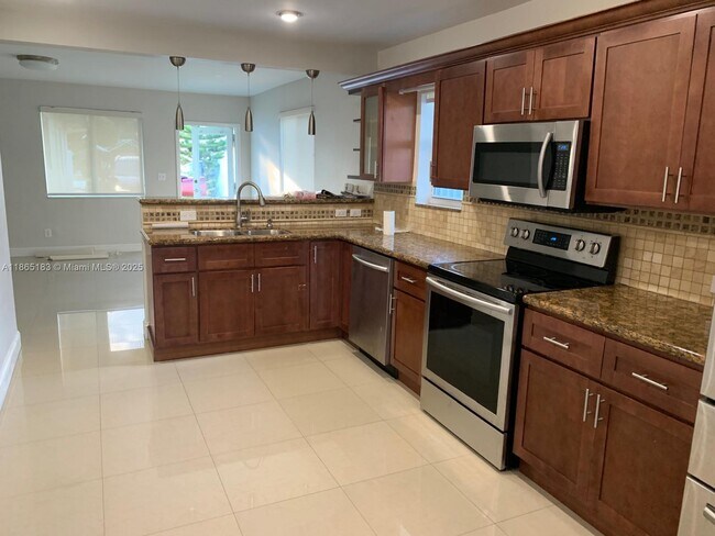 Primary Photo - 2793 SW 31st Pl